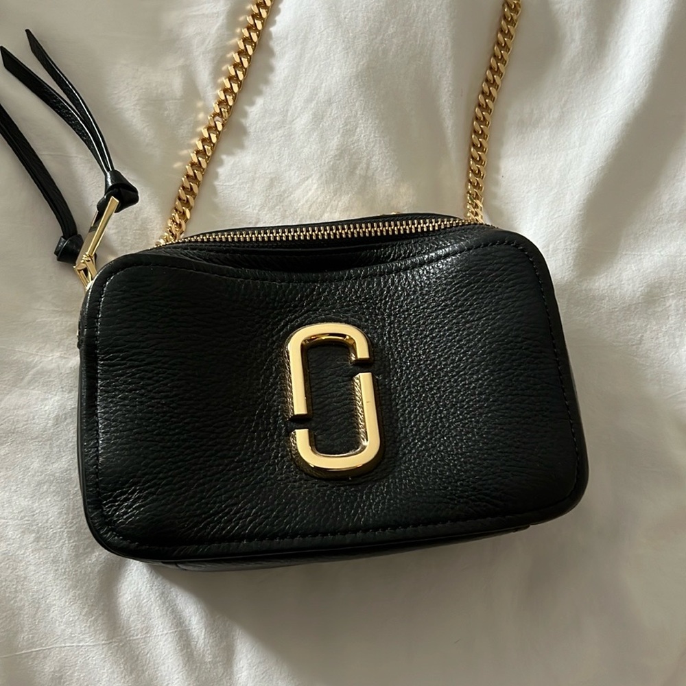 Marc Jacob’s Glam Shot 17 camera purse